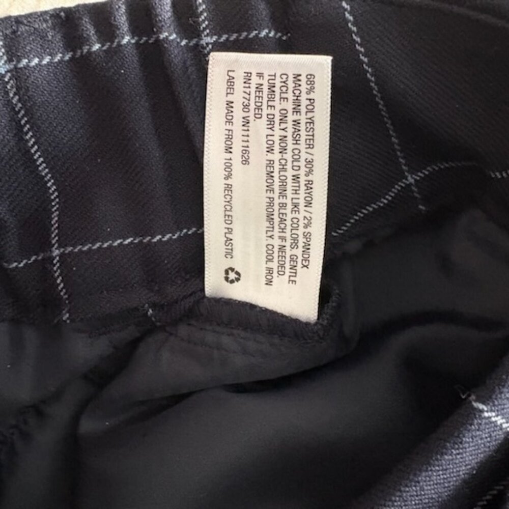Woman's Slacks - Picture 4 of 4